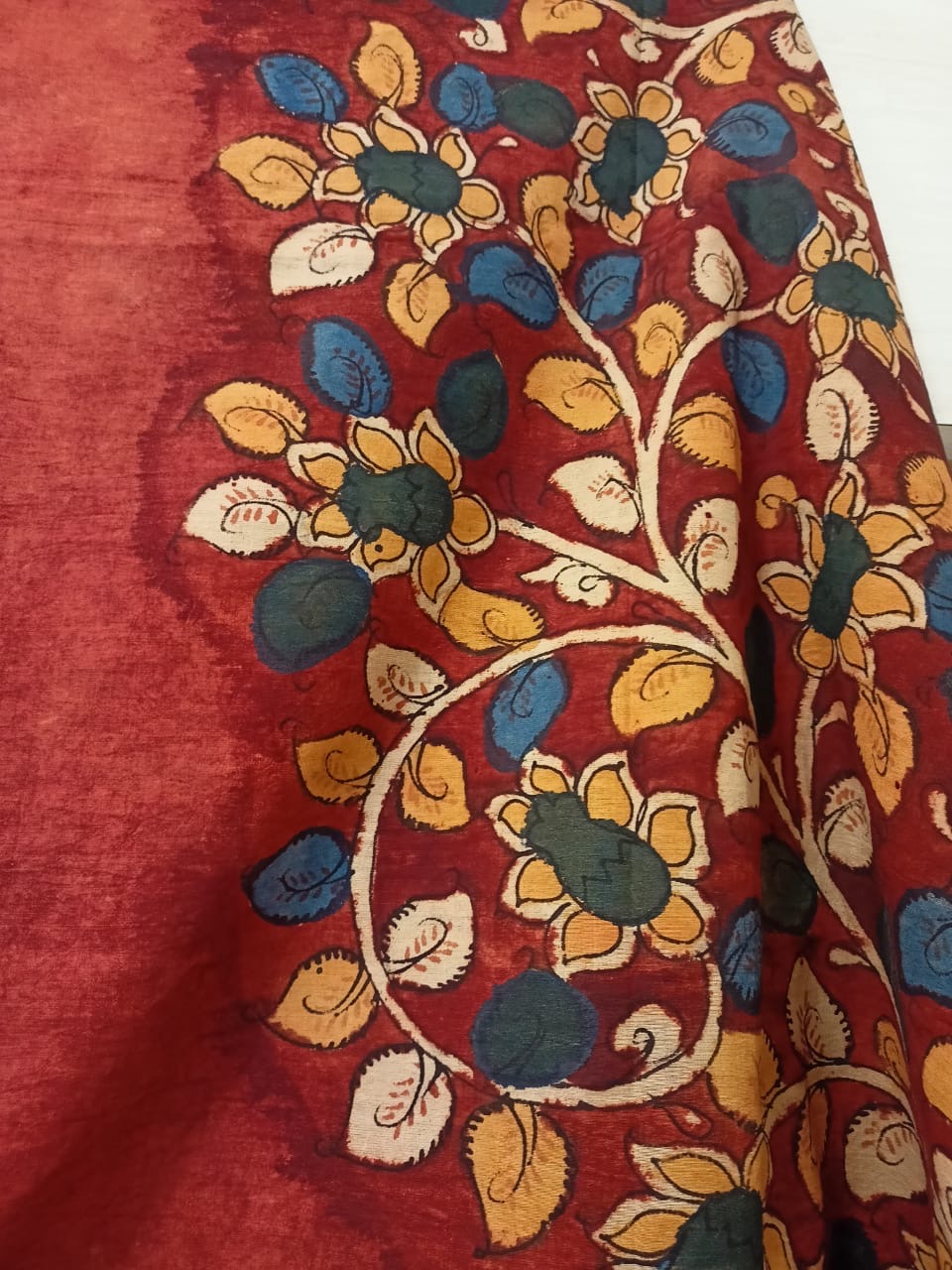 Handcrafted Red Cotton Kalamkari Dupatta with Ornate Floral and Bird Motifs”