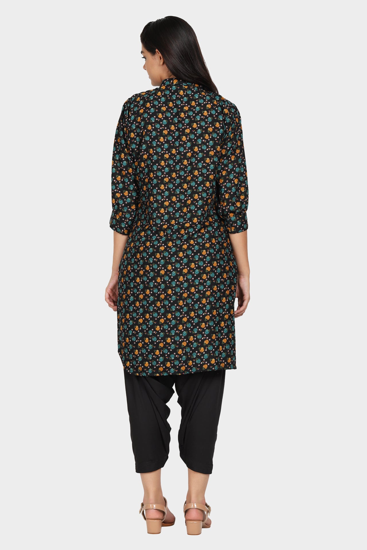 Black Floral Print Blended Kurta with Ethnic Lace Detailing