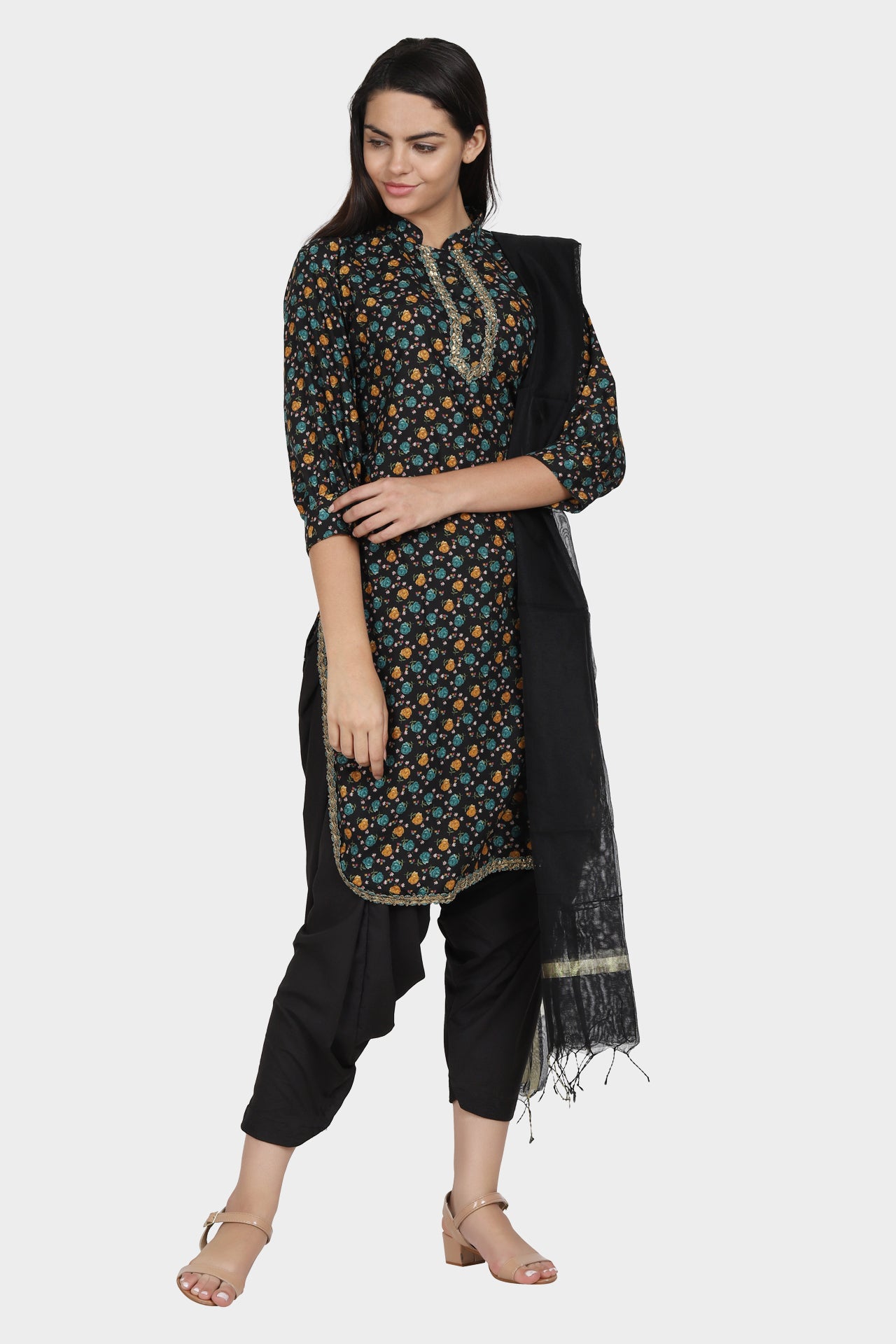 Black Floral Print Blended Kurta with Ethnic Lace Detailing