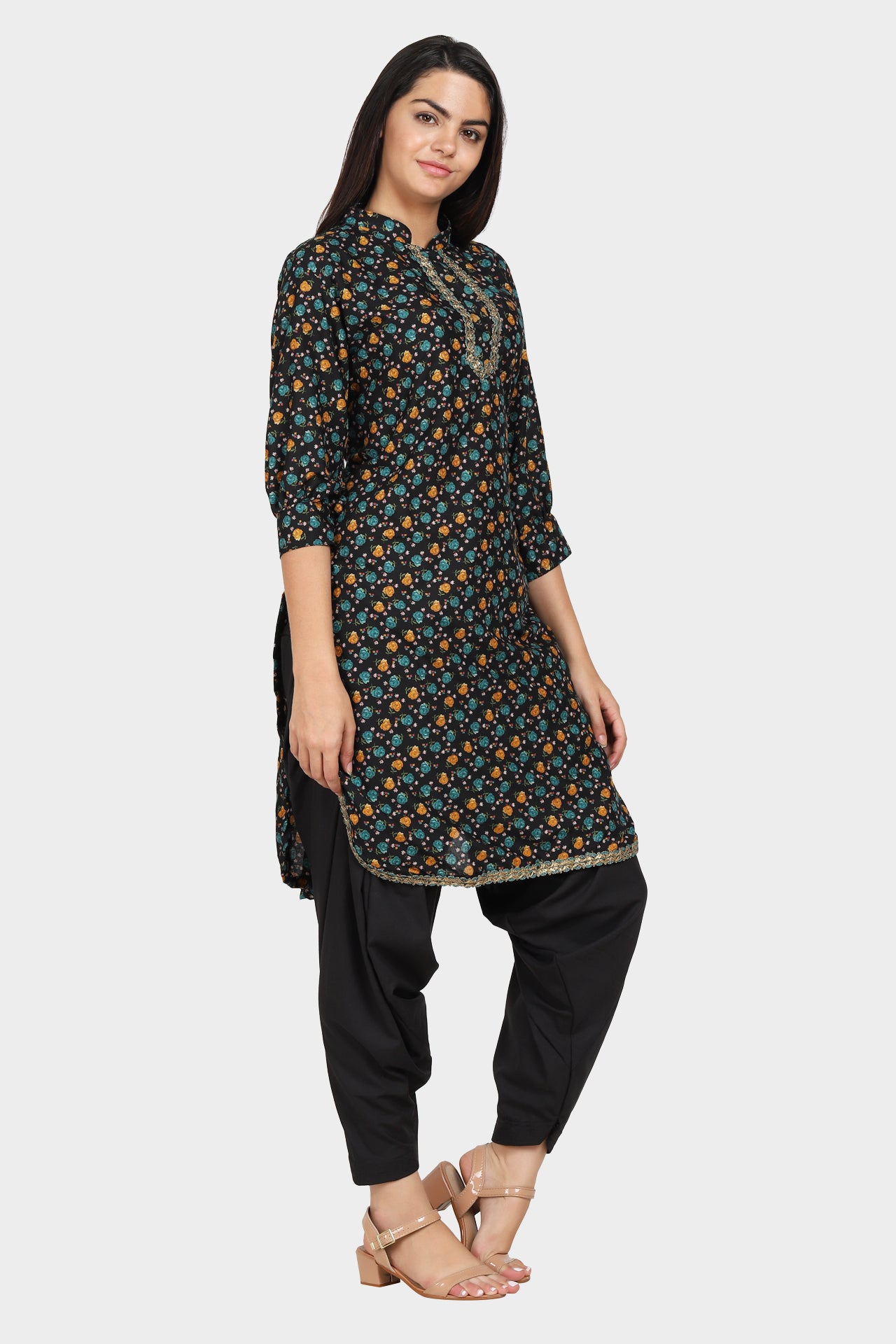 Black Floral Print Blended Kurta with Ethnic Lace Detailing