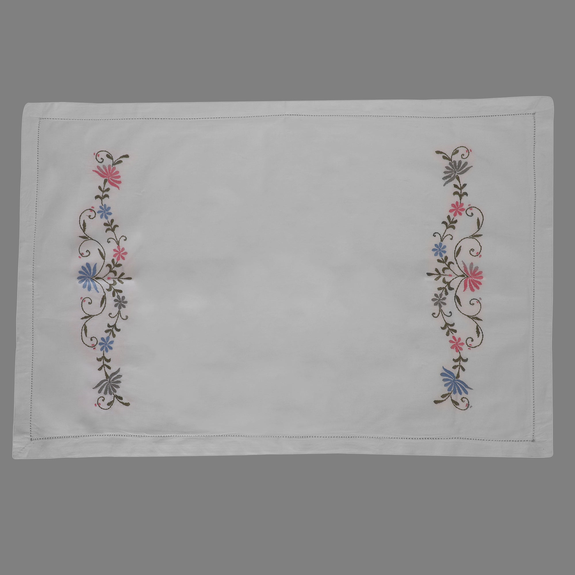 MULTICOLOUR HAND EMBROIDERED WHITE COTTON BED COVER WITH PILLOW COVERS