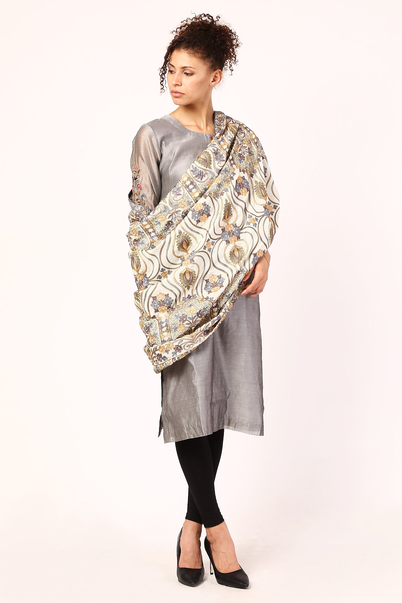 AMODINI GREY FLORAL EMBROIDERED BLENDED DUPATTA
