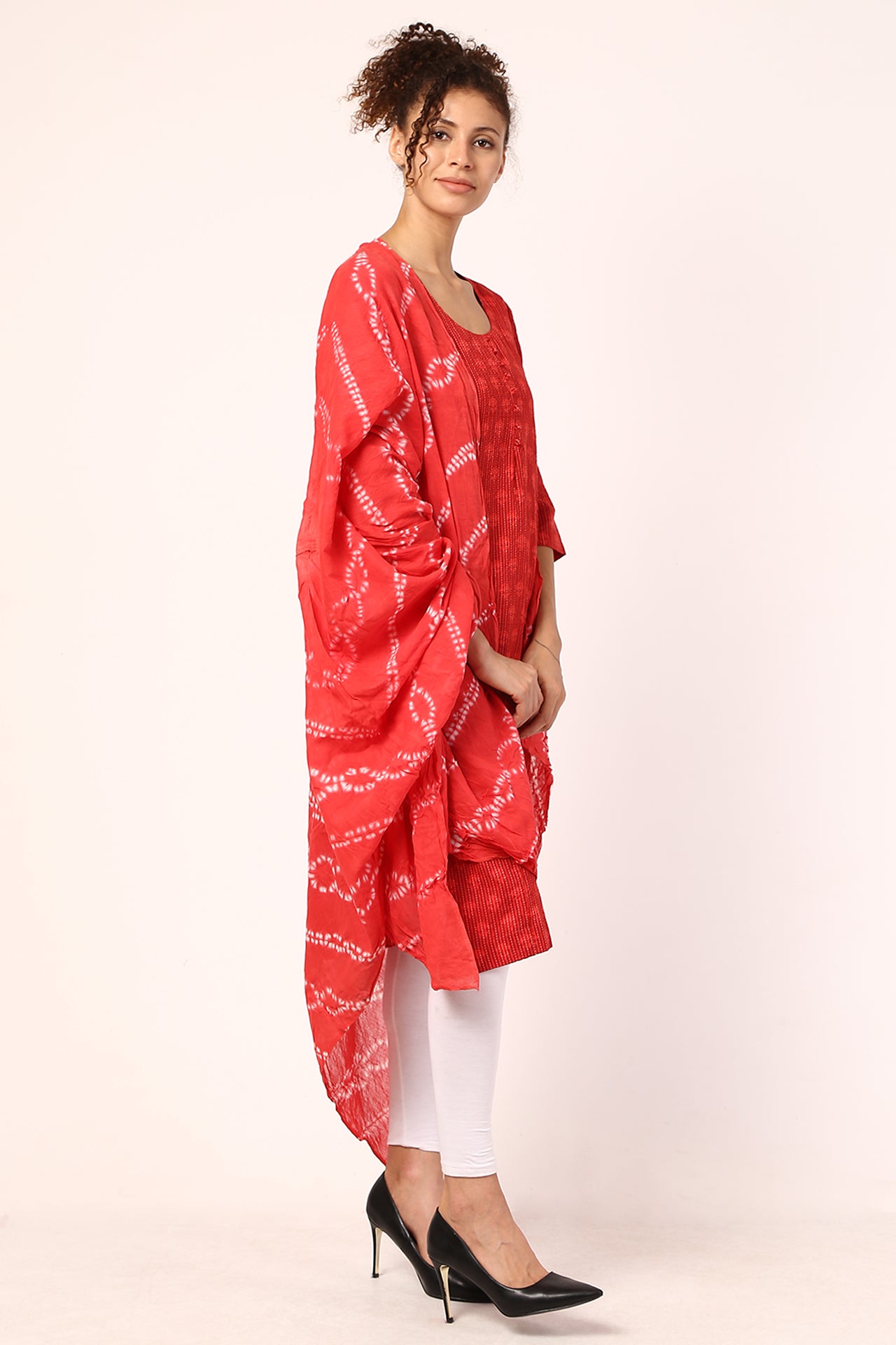 AMODINI RED AND WHITE TIE AND DYE COTTON DUPATTA