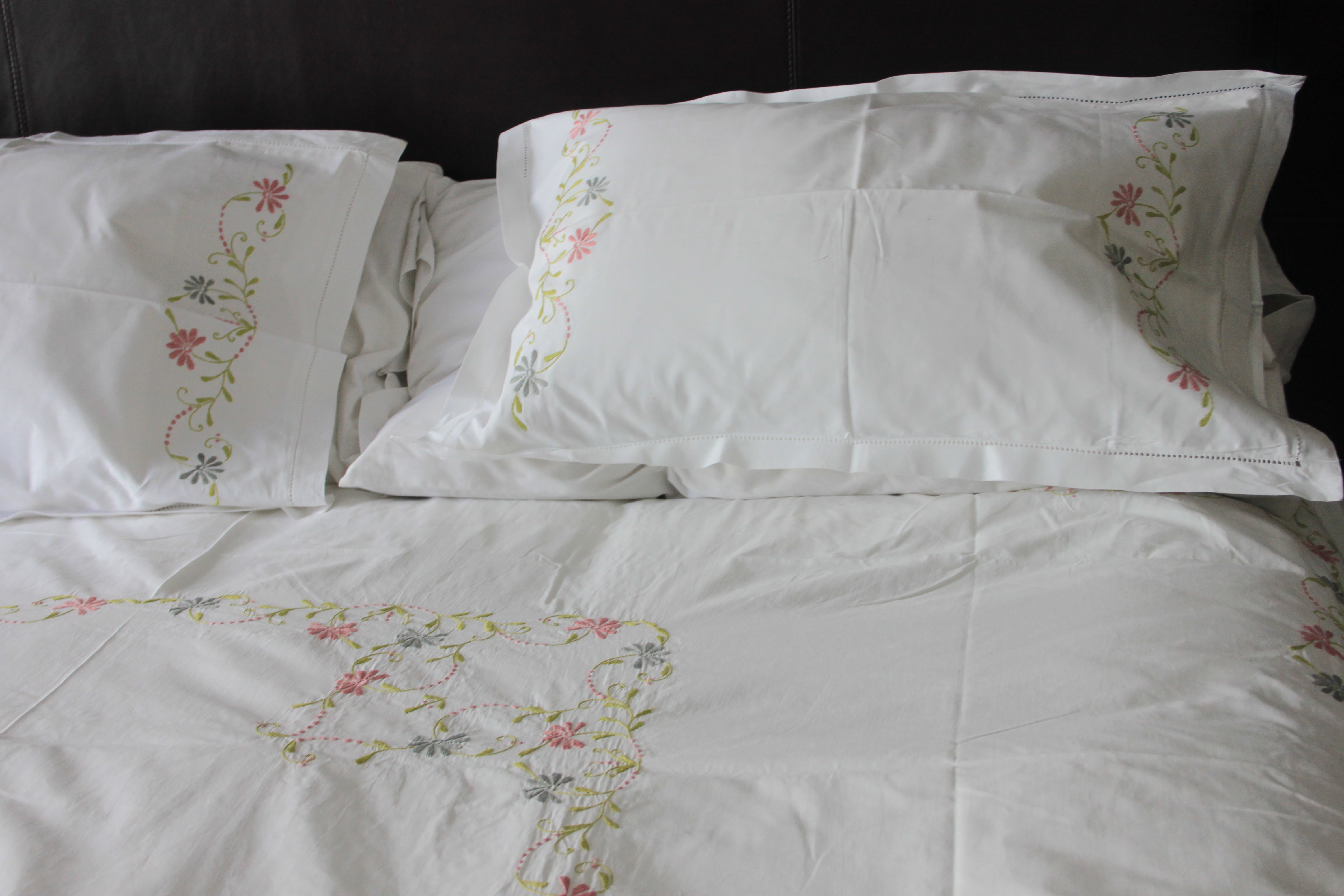 PINK AND GREY HAND EMBROIDERED WHITE COTTON BED COVER WITH PILLOW COVERS